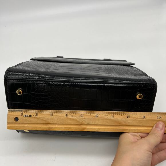 Attitudes by Renee Faux Crocodile Multi-Purpose Lunch Box Black Reptile - Picture 7 of 13